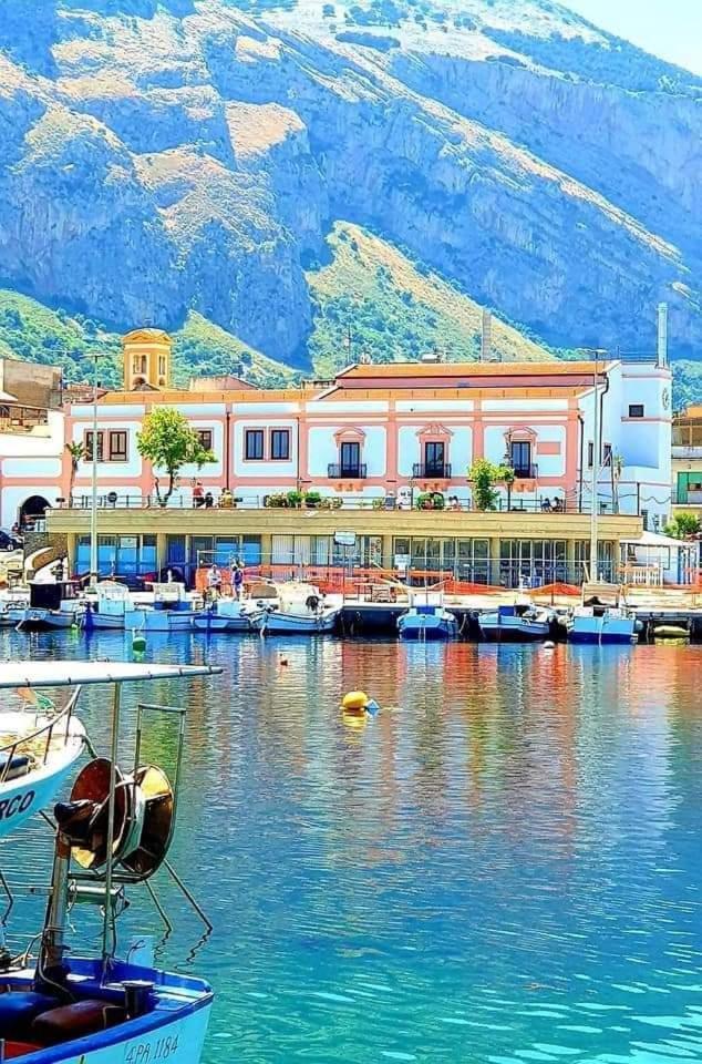 Gm&V Casa Vacanze Isola delle Femmine Eksteriør bilde